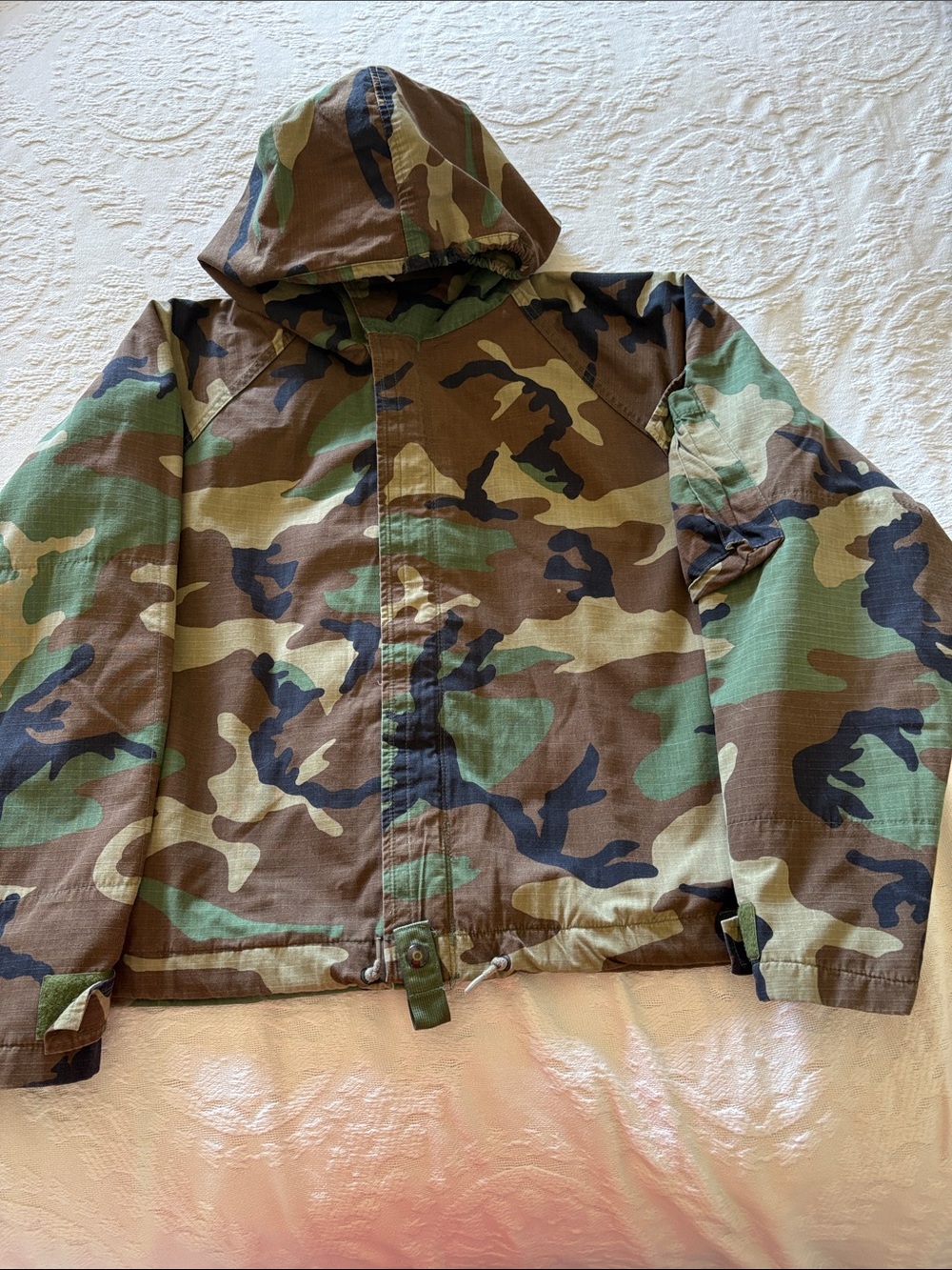 Women’s EUC Vintage Woodland Camo Hooded Jacket - Green/Brown